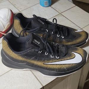 Nike airmax infuriate 2017